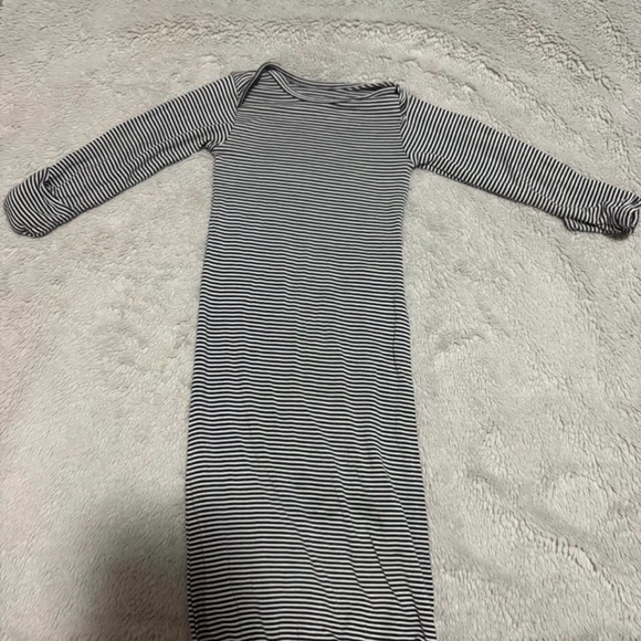 Carter's Newborn PJ’s - Picture 4 of 4